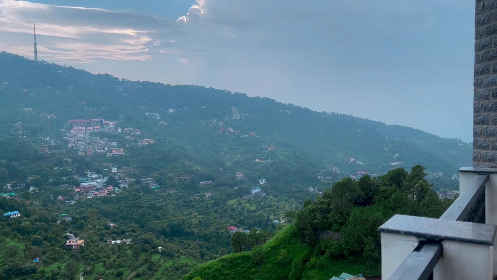 Rosetum Kasauli Hotell Exteriör bild